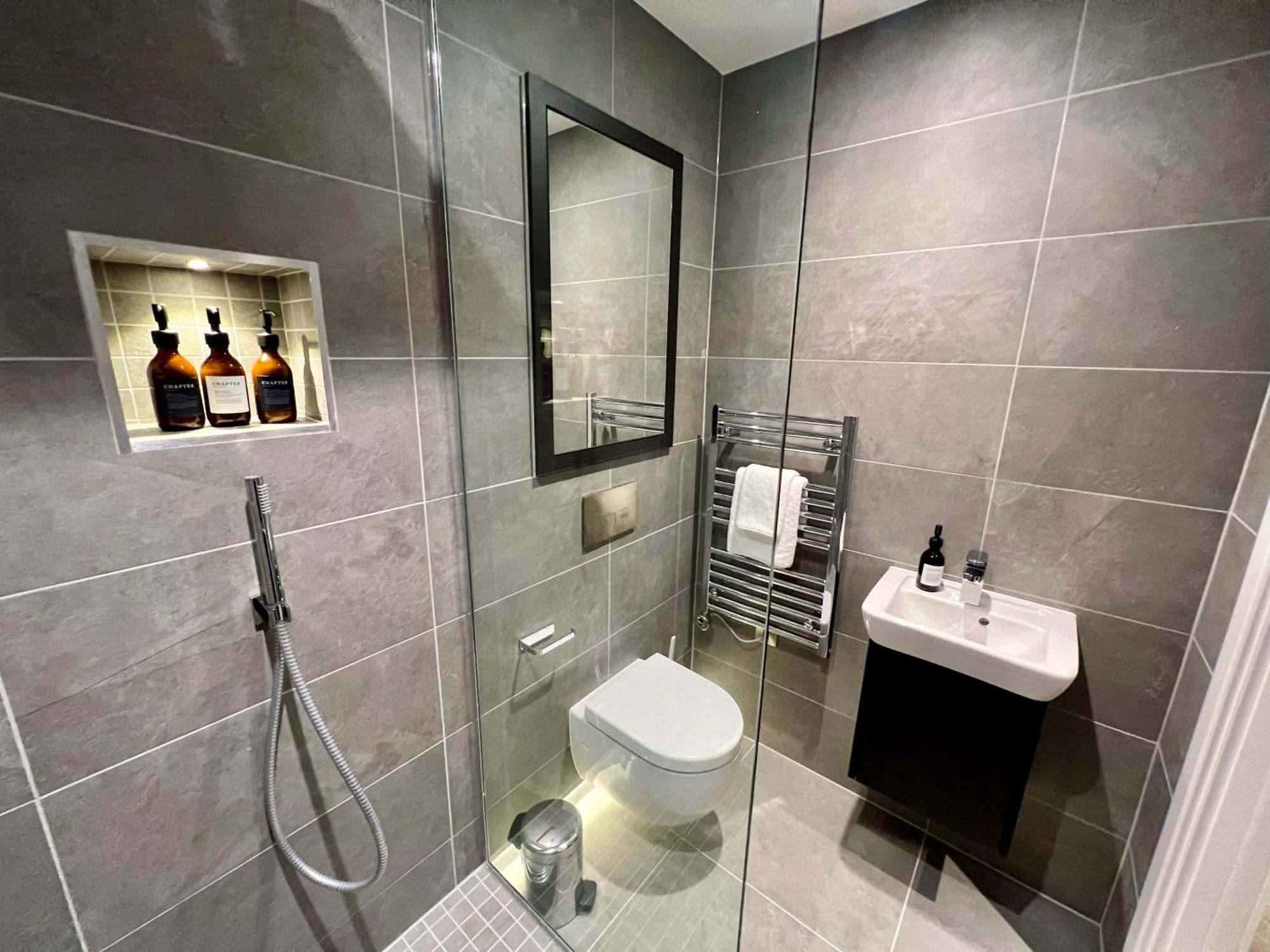 The Midnight Garden Escape At Ryedale House Apartment York Exterior foto